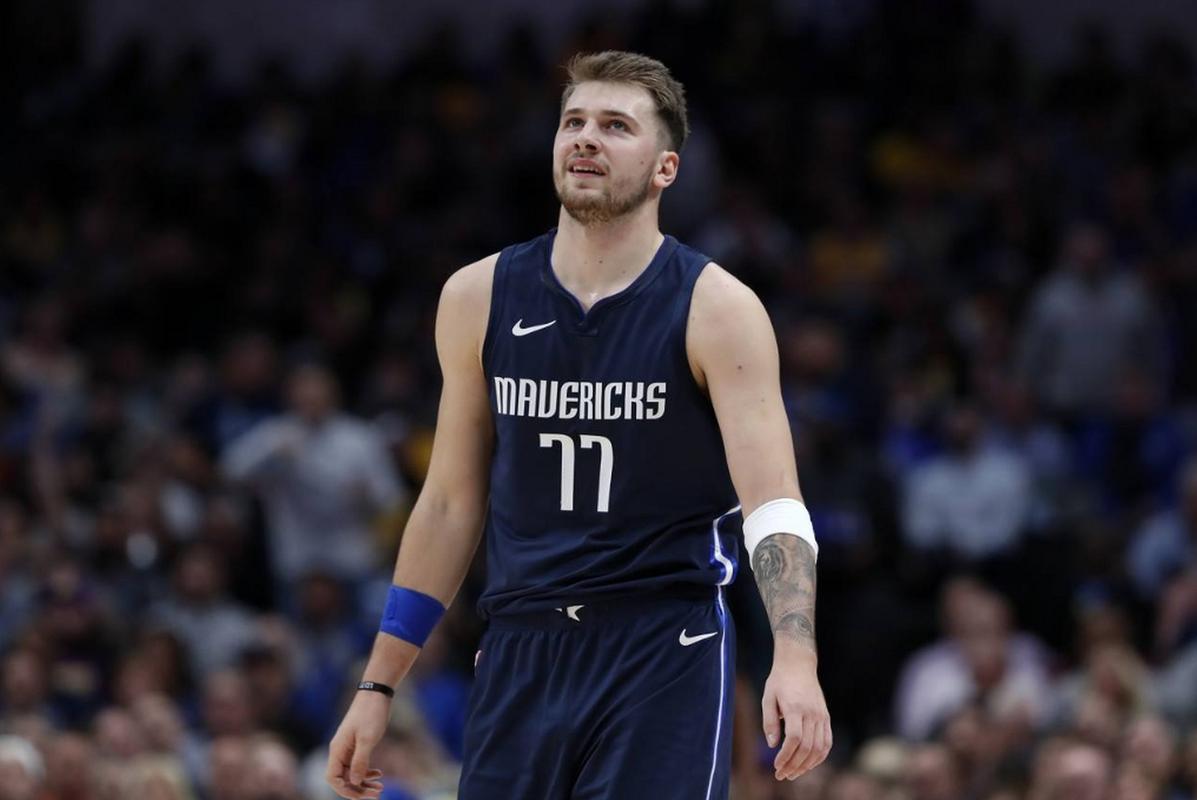 下了深刻反 下了深刻反