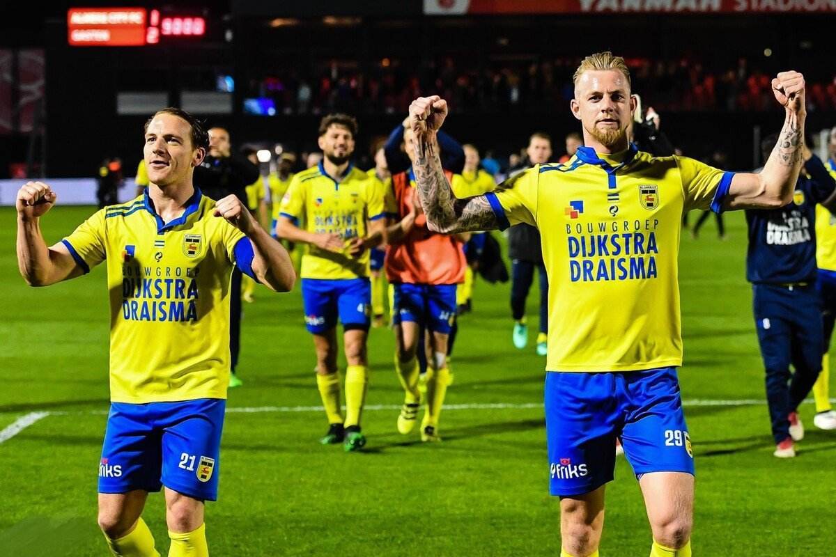 当时两人因 当时两人因